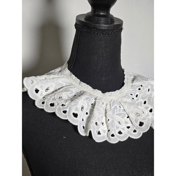 Vintage-Inspired Eyelet Lace Jabot Collar Tie-On White Cotton Prairie - Picture 3 of 8